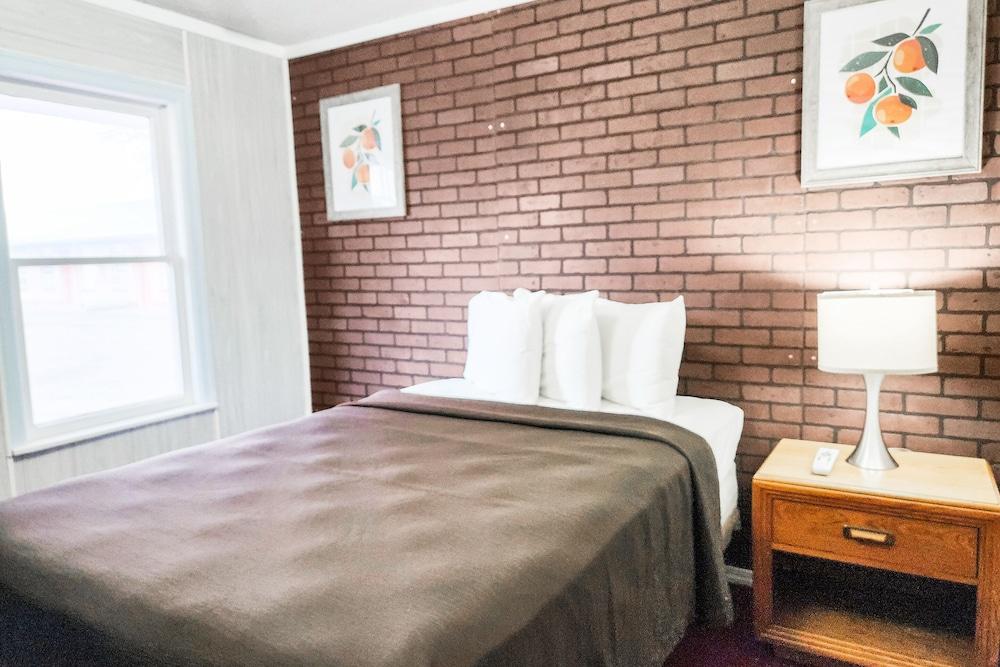 Country Club Inn - photo 5