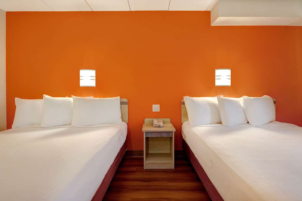 Motel 6 Lakeville MN South Lakeville - photo 11