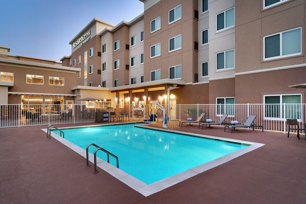 Residence Inn by Marriott Brunswick - photo 23