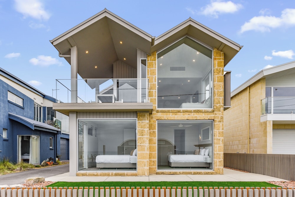Aloha Beachfront Port Fairy in Port Fairy, Australia