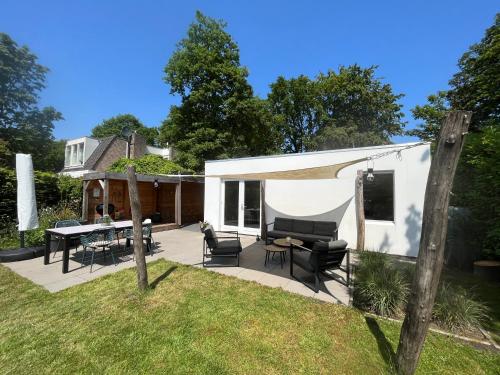 Nature & golf Villa — 4-Star Luxury Hotel in Oosterhout, Netherlands