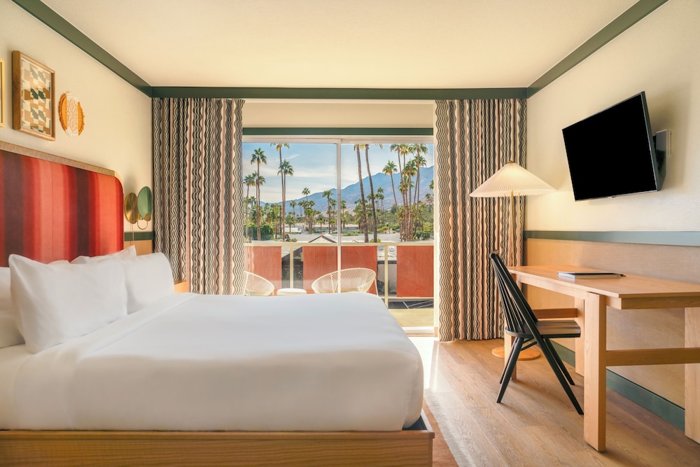 Royal Sun Palm Springs - photo 8