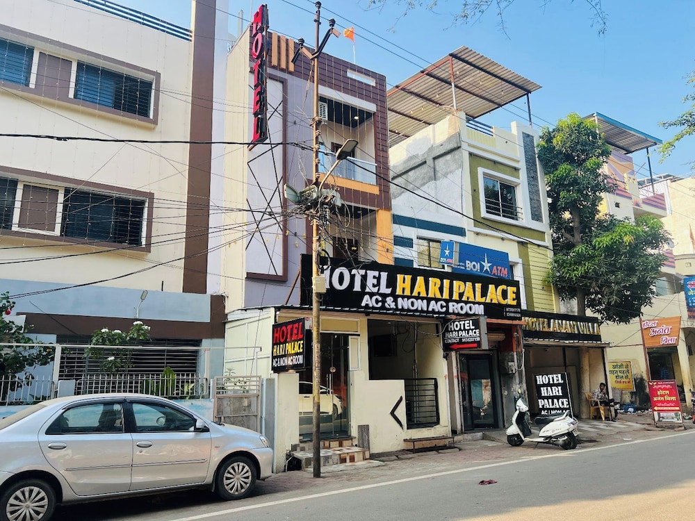 Hotel Hari Palace - carbon neutral hotel in Ujjain