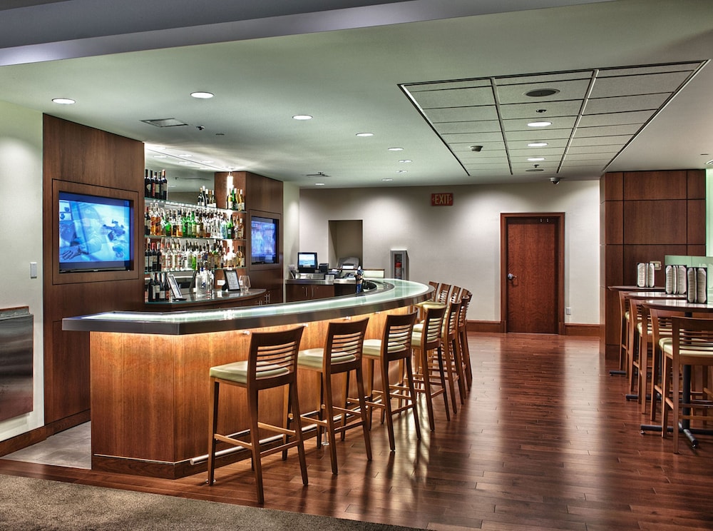 InterContinental Suites Hotel Cleveland by IHG - photo 17