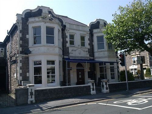 The Bear Inn — hotel in Weston-Super-Mare