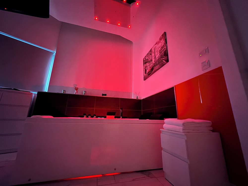 B&B Center City — 4-Star Luxury Hotel in Cosenza, Italy