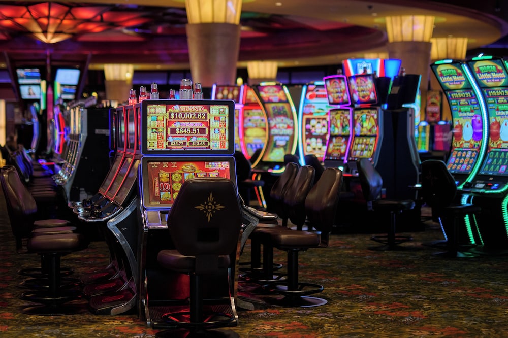 Mohegan Pennsylvania Casino Resort Adults Only 21 - photo 22