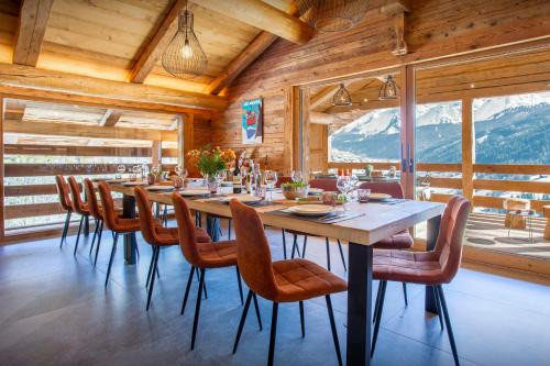 Chalet Happyview Ovo Network — 4-Star Luxury Hotel in Le Grand-Bornand, France