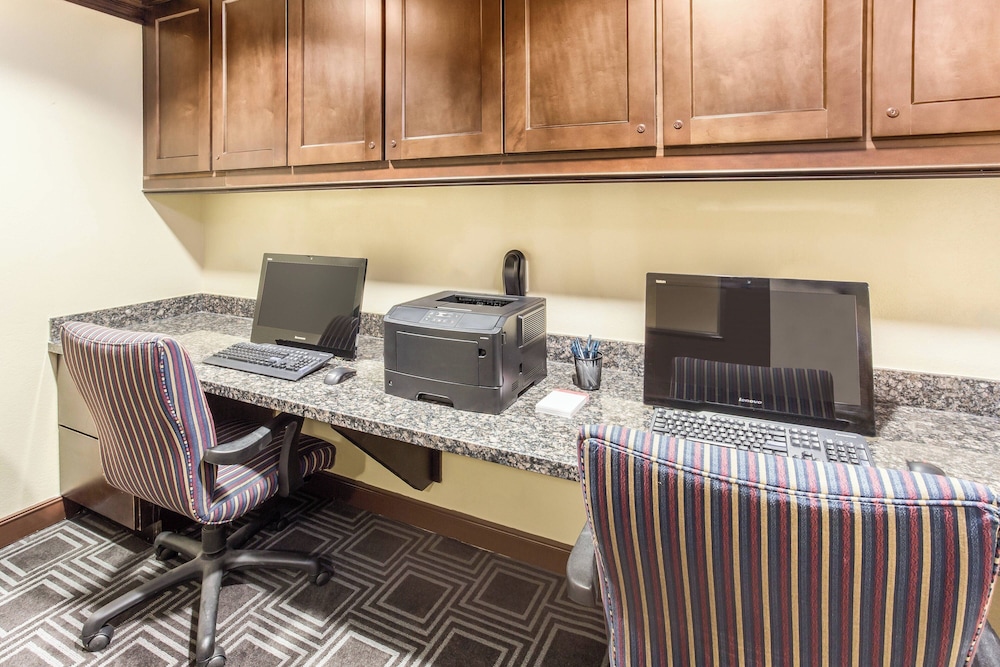 TownePlace Suites by Marriott Tucson Airport - photo 17