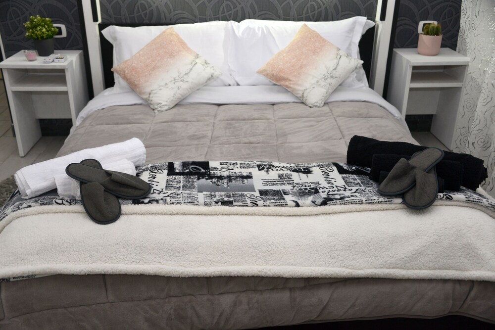 Aury - carbon neutral hotel in Naples