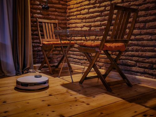 Top Floor Apartment Balcony in sololaki Room 25