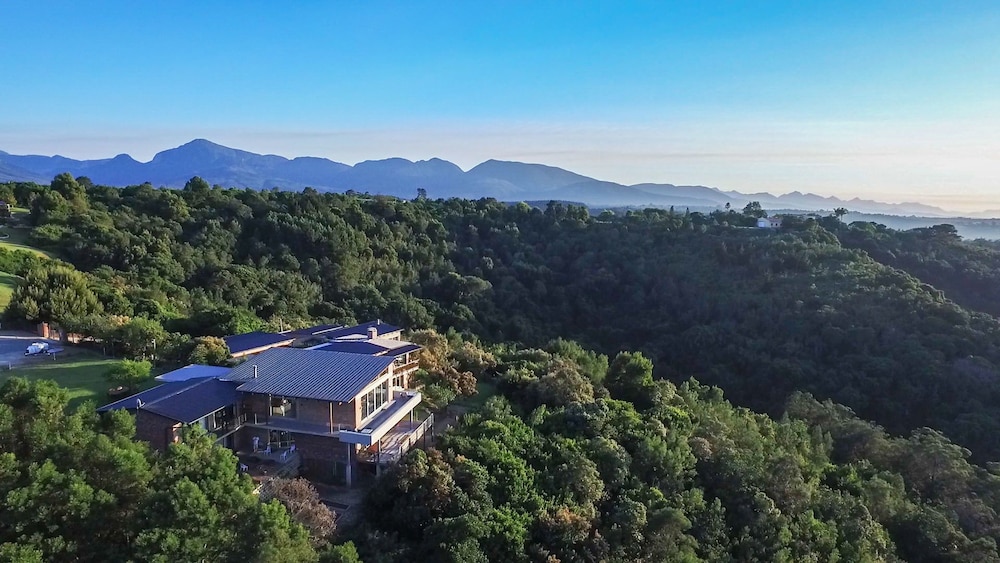 Surfari Accommodation and Venue in George, South Africa