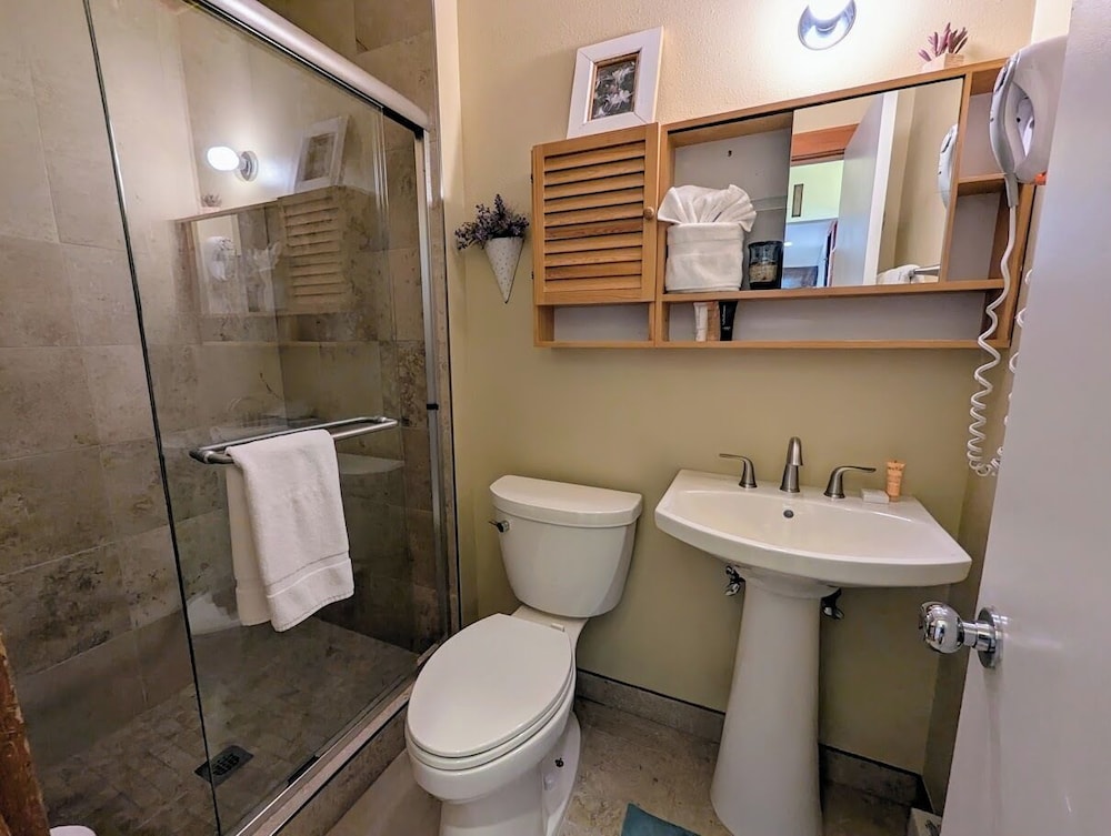 Tennis Townhomes 1326 - photo 97