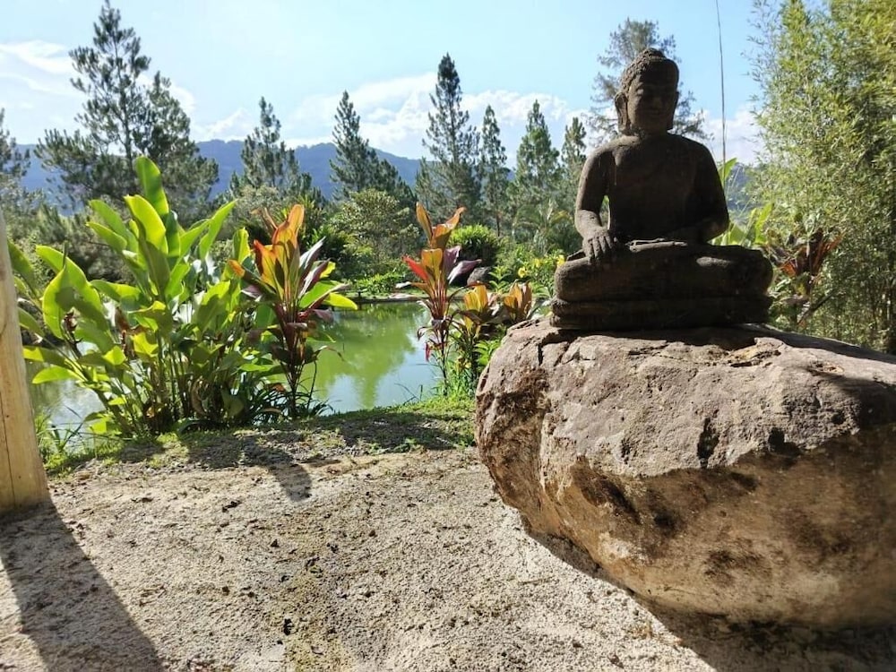 Proyecto Nirodha Orosi in Cartago, Costa Rica