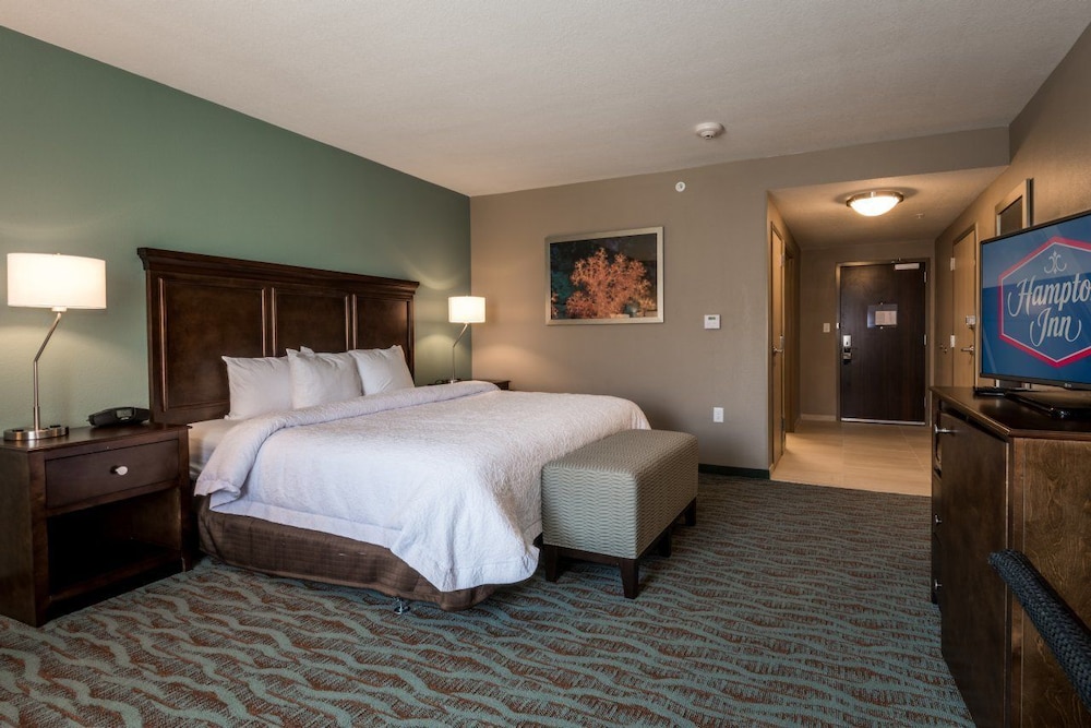 Hampton Inn & Suites Gulfport I 10 - photo 13