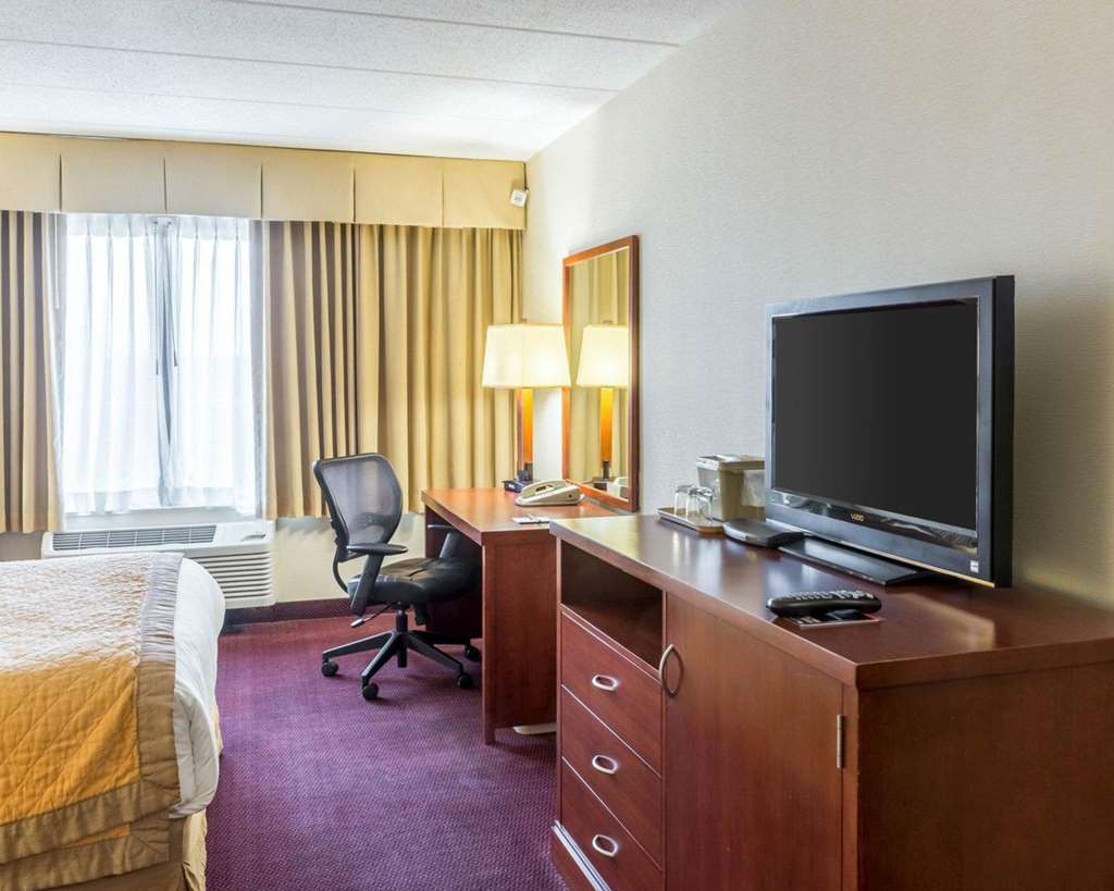 Clarion Hotel Somerset New Brunswick - photo 11