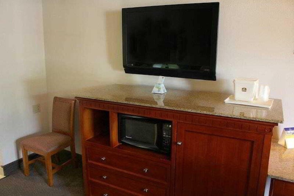 Best Western Music City Inn - photo 26