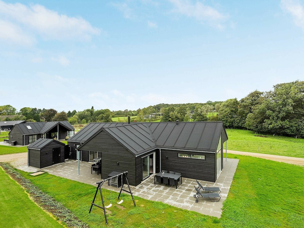 Enchanting Holiday Home in Jutland by the Sea — 4-Star Luxury Hotel in Haderslev, Denmark