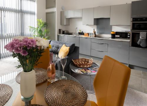 Modern stylish Terraced apartment in the centre of Buxton — 4-Star Luxury Hotel in Buxton, United Kingdom