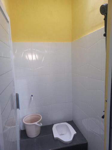 Esvania Homestay2 - last minute hotel in Depok