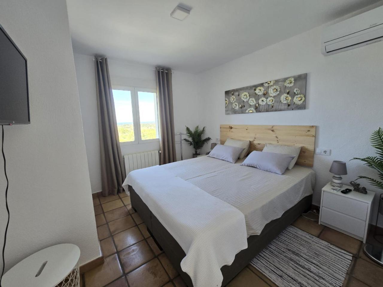 Villa Amarilis — 4-Star Luxury Hotel in Pedreguer, Spain