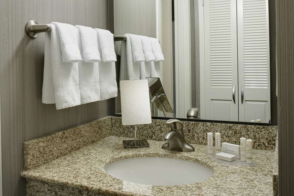 Sonesta Select Milwaukee Brookfield - photo 18