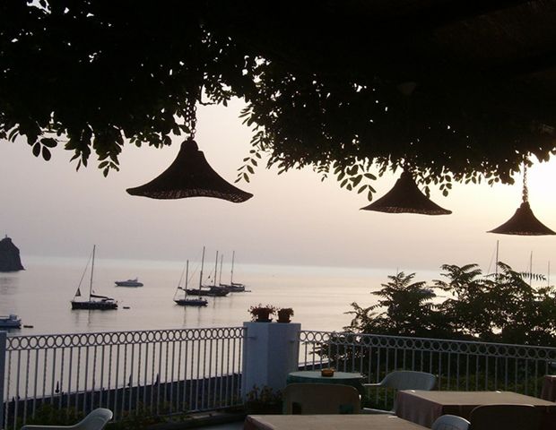 Hotel Miramare - last minute hotel in Lipari