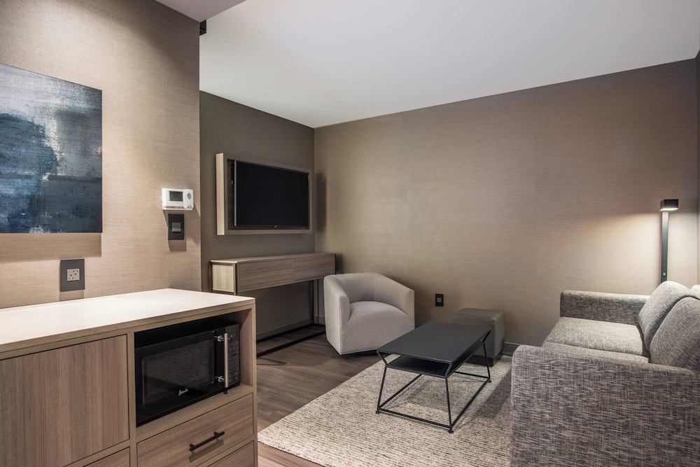 AC Hotel by Marriott Worcester - photo 19