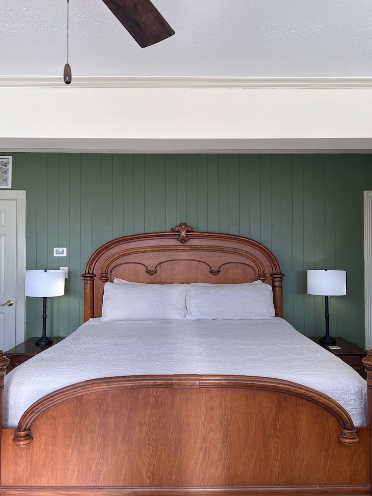Whitestone Inn - photo 35