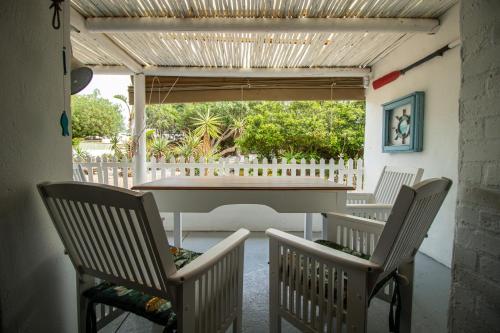 Oom Ben - carbon neutral hotel in Unknown City