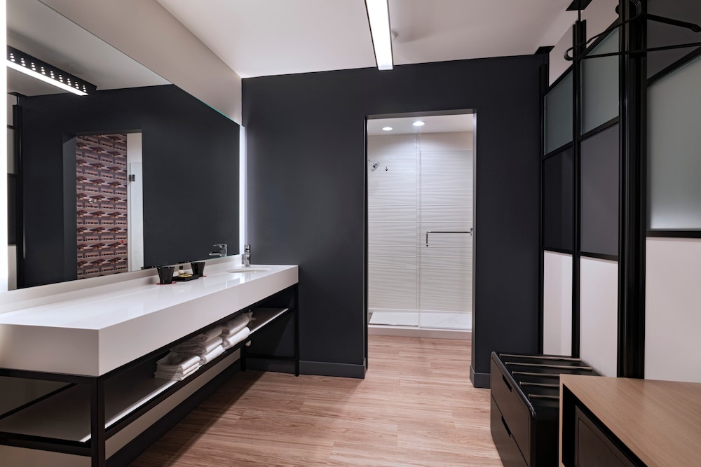 Aloft San Antonio UTSA Area - photo 3