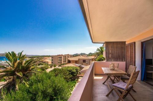 GuestHost Palau Lovely Sea View Apartment with Balcony — 4-Star Luxury Hotel in Palau, Italy