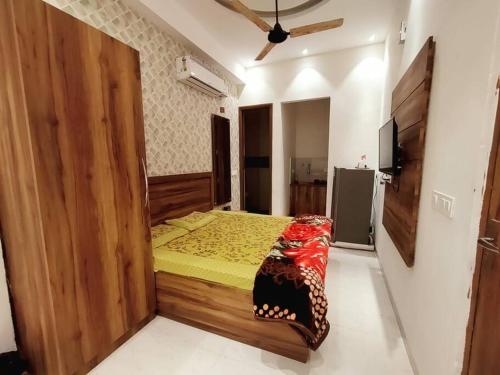 City Shelter Studio with all basic amenities