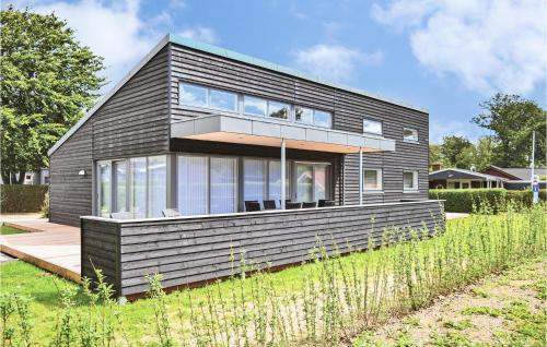 Three Bedroom Holiday Home In Juelsminde — 5-Star Luxury Hotel in None, Denmark