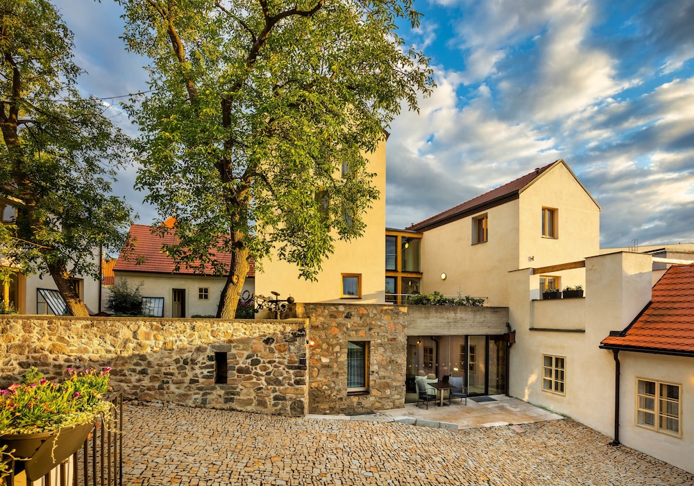 Bellevue Hotel Benešov — 4-Star Luxury Hotel in Benesov, Czech Republic