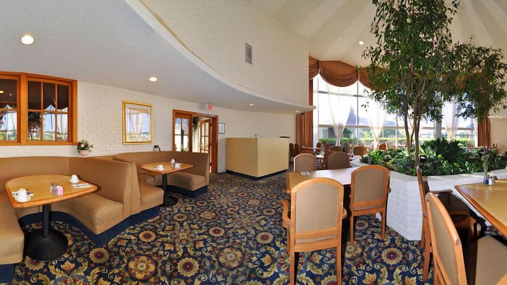 Days Inn by Wyndham Stockton - photo 25