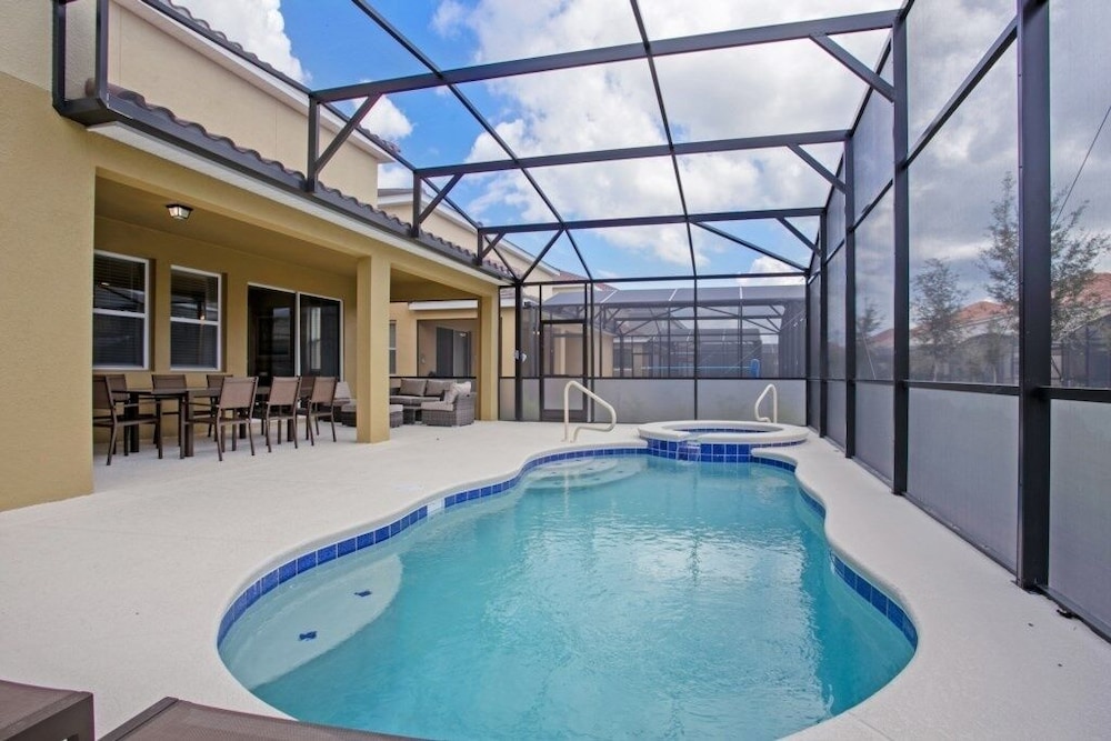 Amazing 7 Bedroom Solterra New Resort Home 7 Villa by Redawning - photo 44