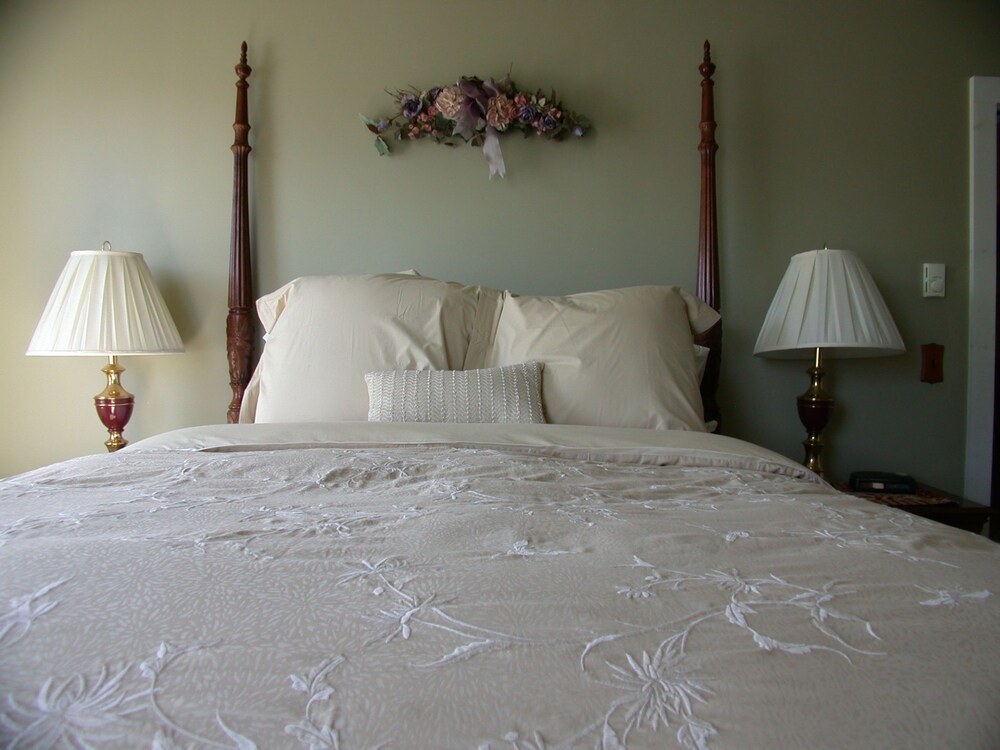 Nicholson House at Beaujolais - photo 23