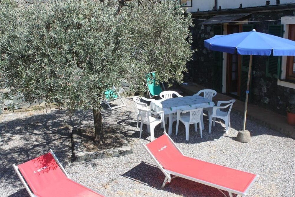 Le Ginestre - carbon neutral hotel in Levanto