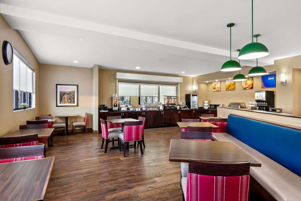 Comfort Suites Salem Roanoke I 81 - photo 36