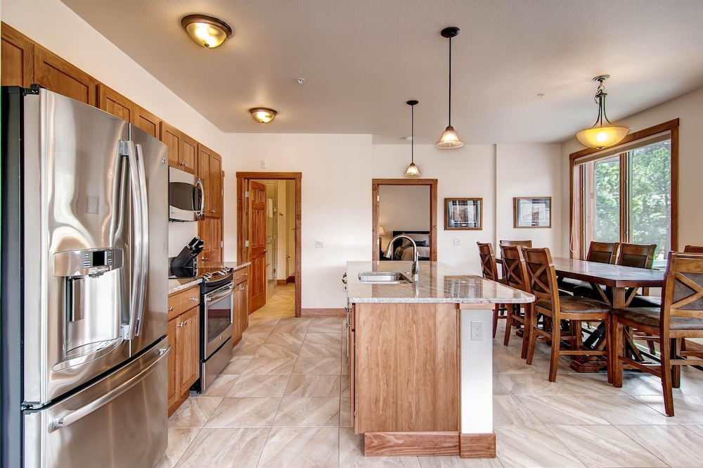 Black Canyon Inn Unit H4 Deluxe - photo 5
