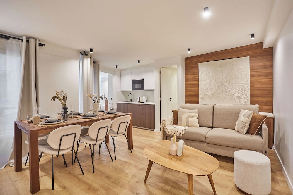 Superb Apartment Center of Paris by Studio Prestige — 4-Star Luxury Hotel in Paris, France
