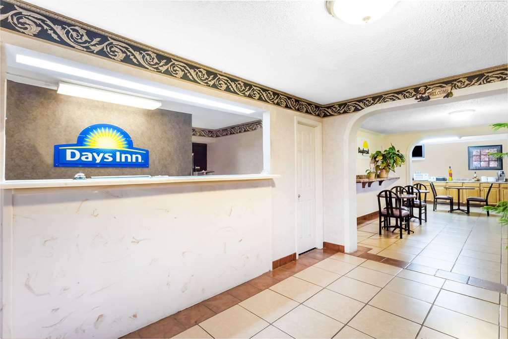 Days Inn by Wyndham Martin - photo 3