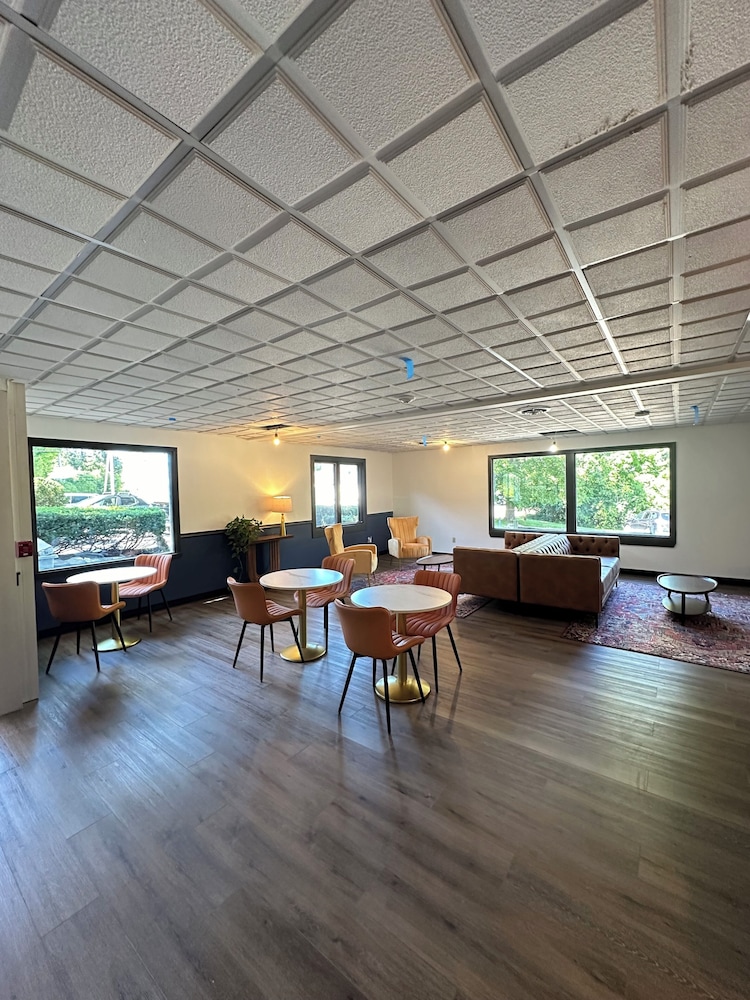 Hotel Vervana Trademark Collection by Wyndham - photo 3