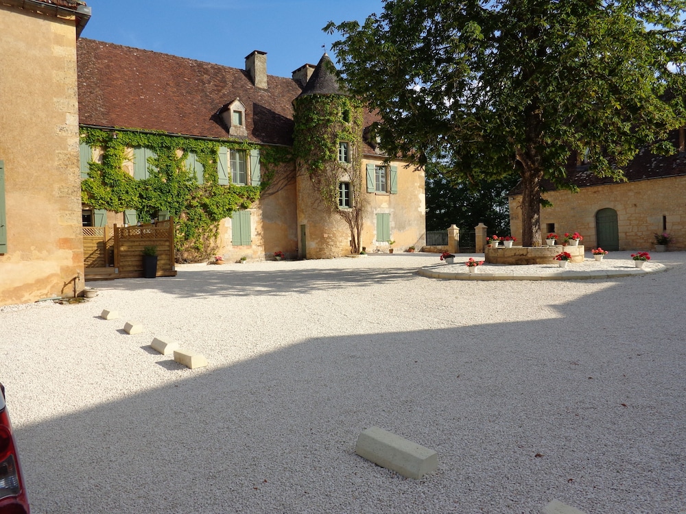 Domaine De Foncene — hotel in Cenac-Et-Saint-Julien