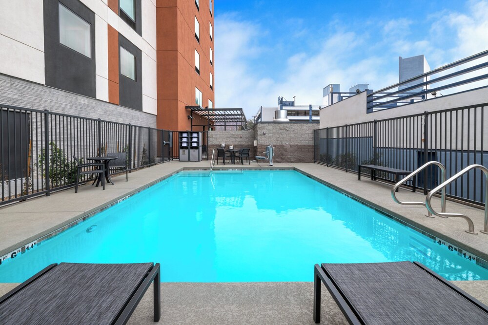 Atwell Suites Henderson at the Pass by IHG - photo 12