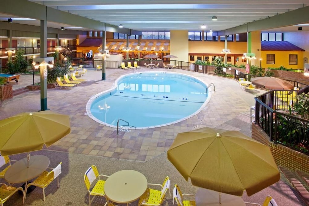 Ramada by Wyndham Indiana - photo 14