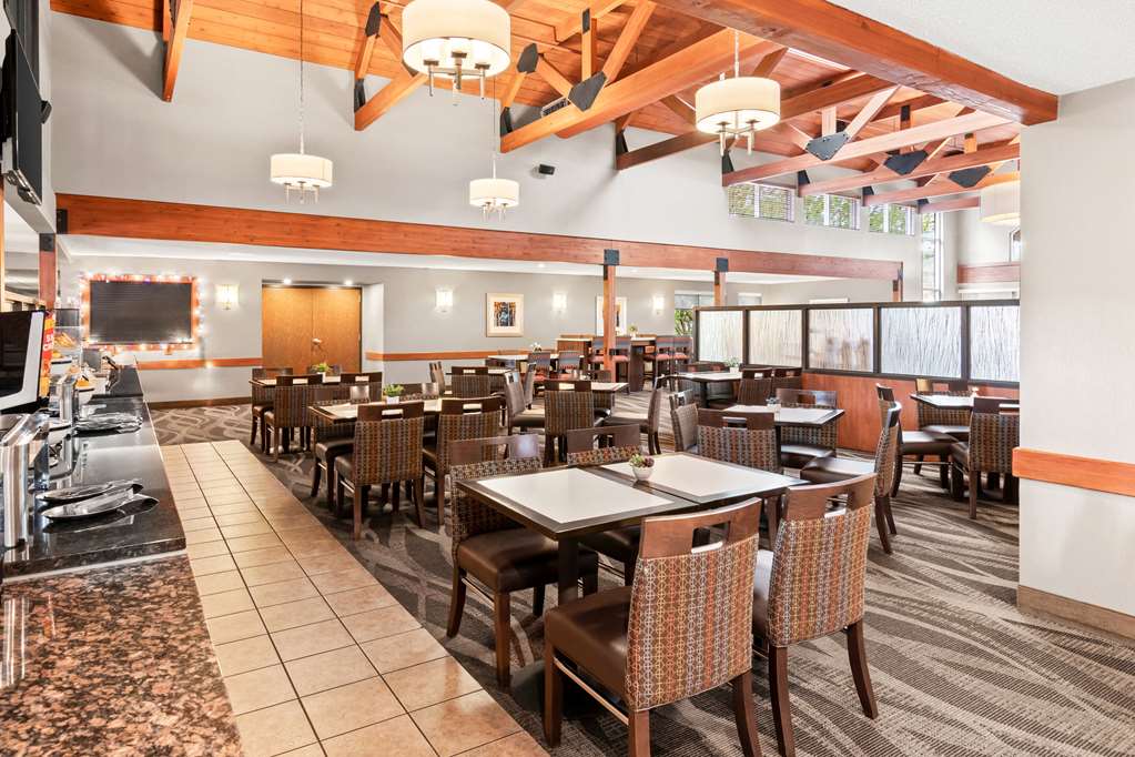 Comfort Inn Duluth West - photo 43