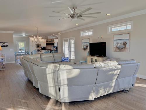 Paradise By the Sea - photo 25