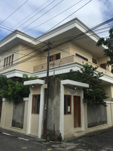 Rumah Nyaman Back Packer - last minute hotel in Semarang